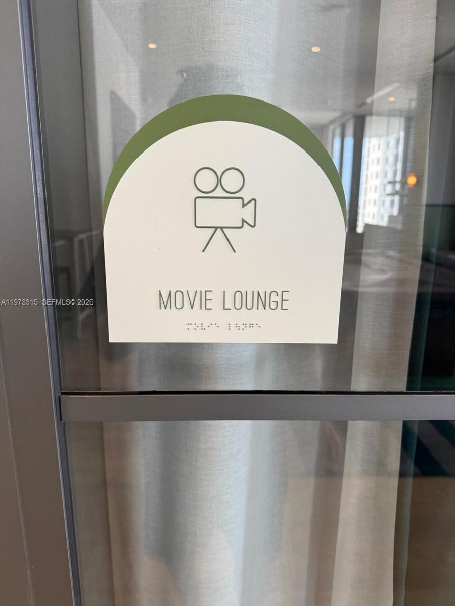 image The Crosby Miami Worldcenter12