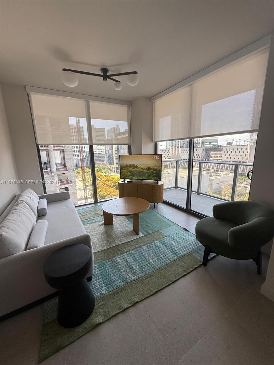 image The Crosby Miami Worldcenter3