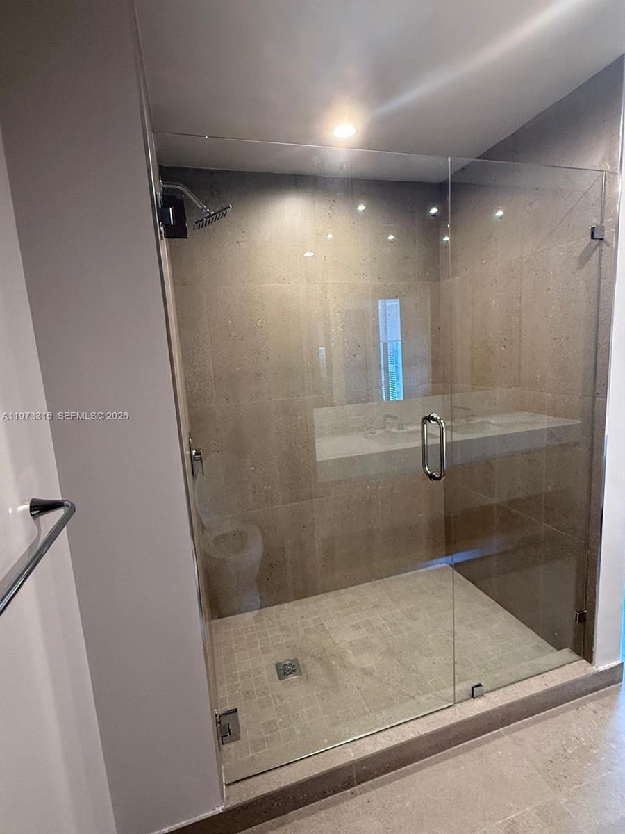 image The Crosby Miami Worldcenter6