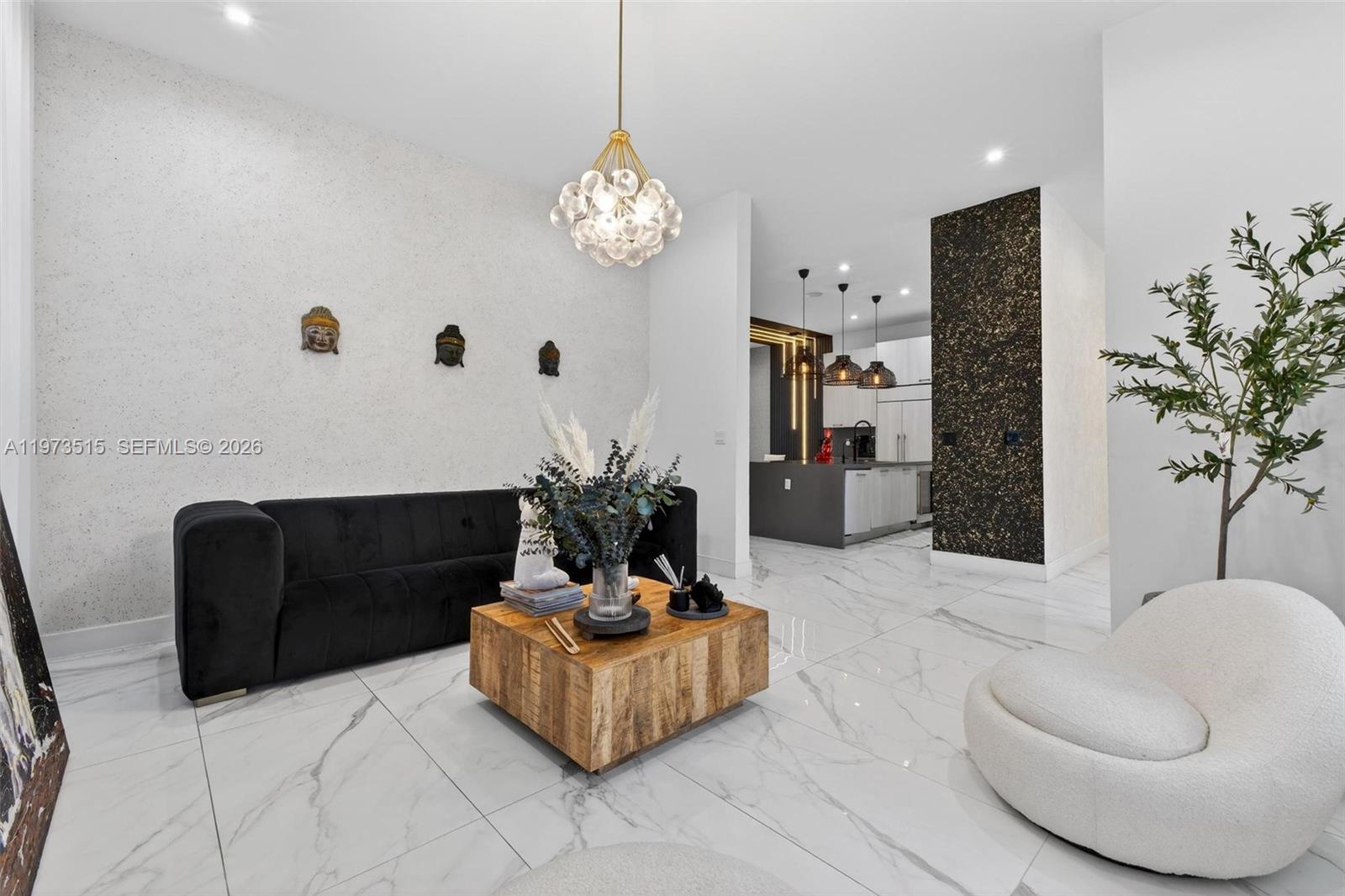 8126 NW 48th Ter Doral, FL 33166