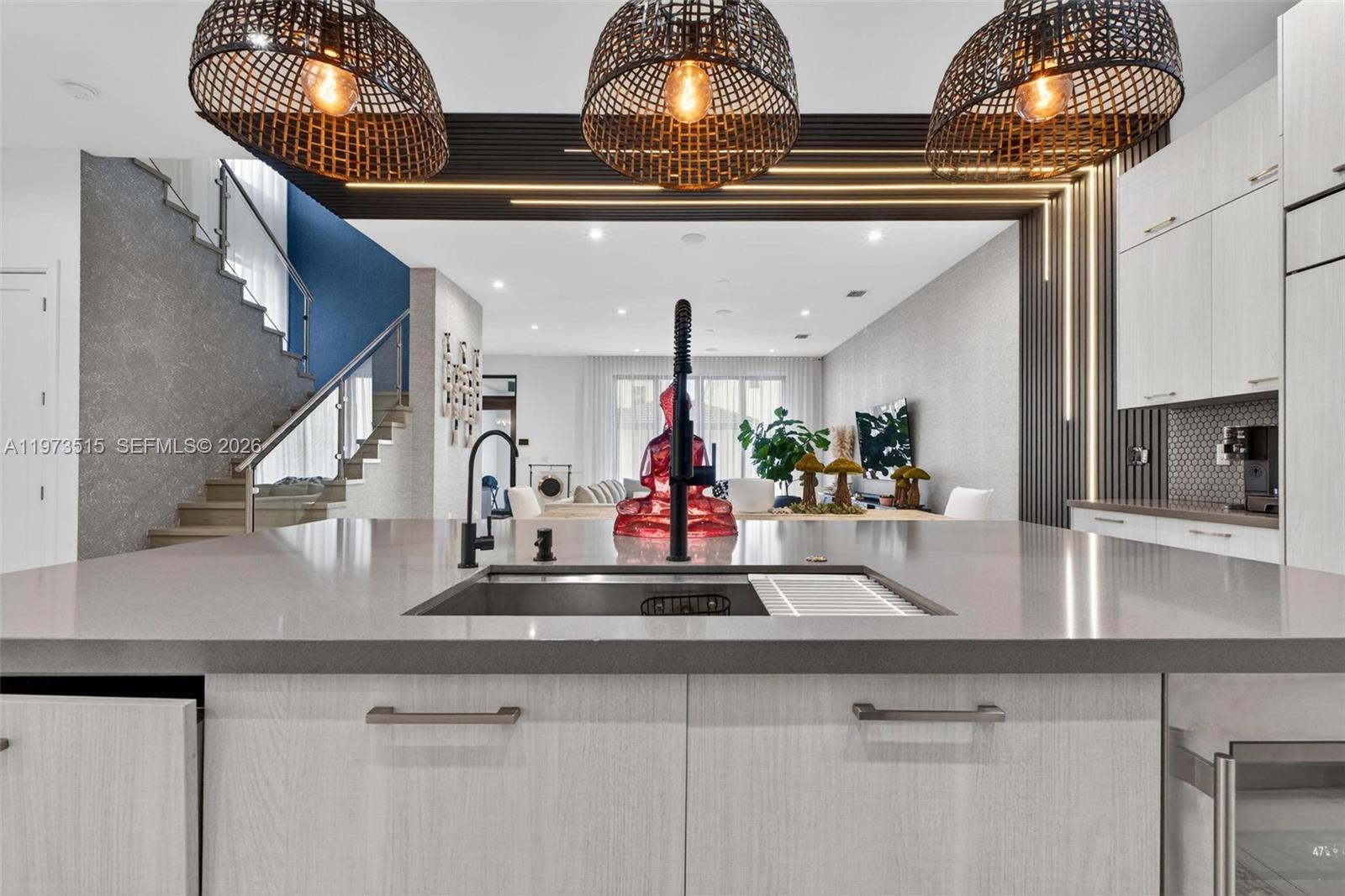 8126 NW 48th Ter Doral, FL 33166