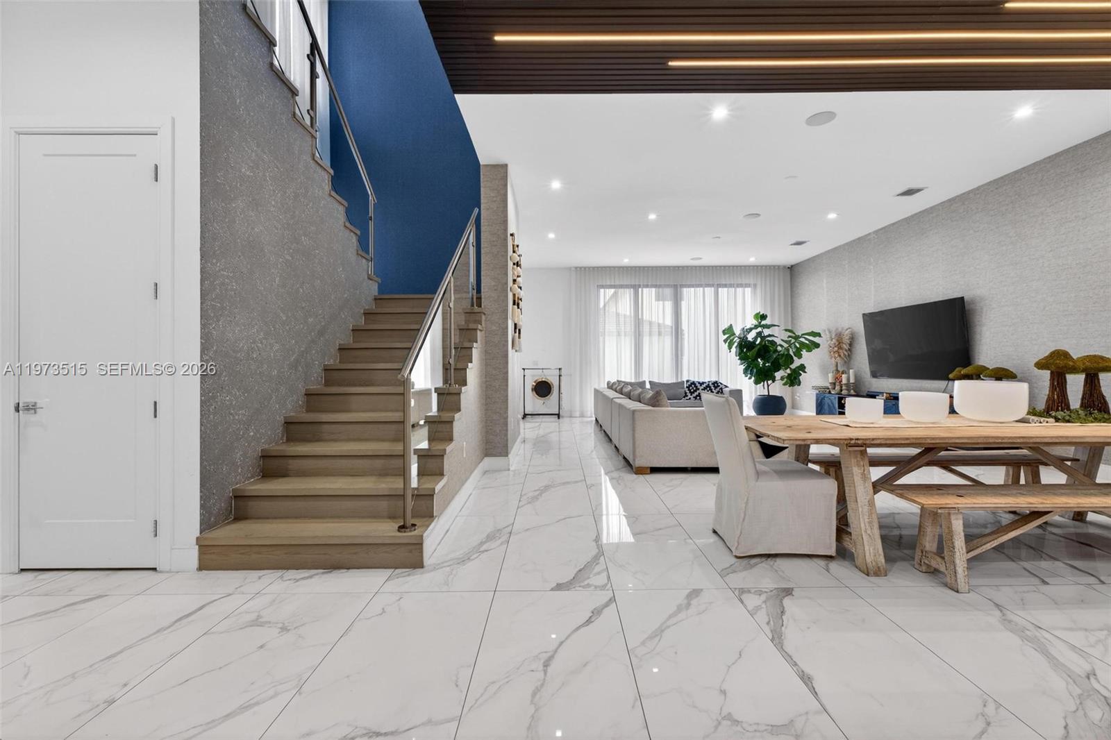 8126 NW 48th Ter Doral, FL 33166