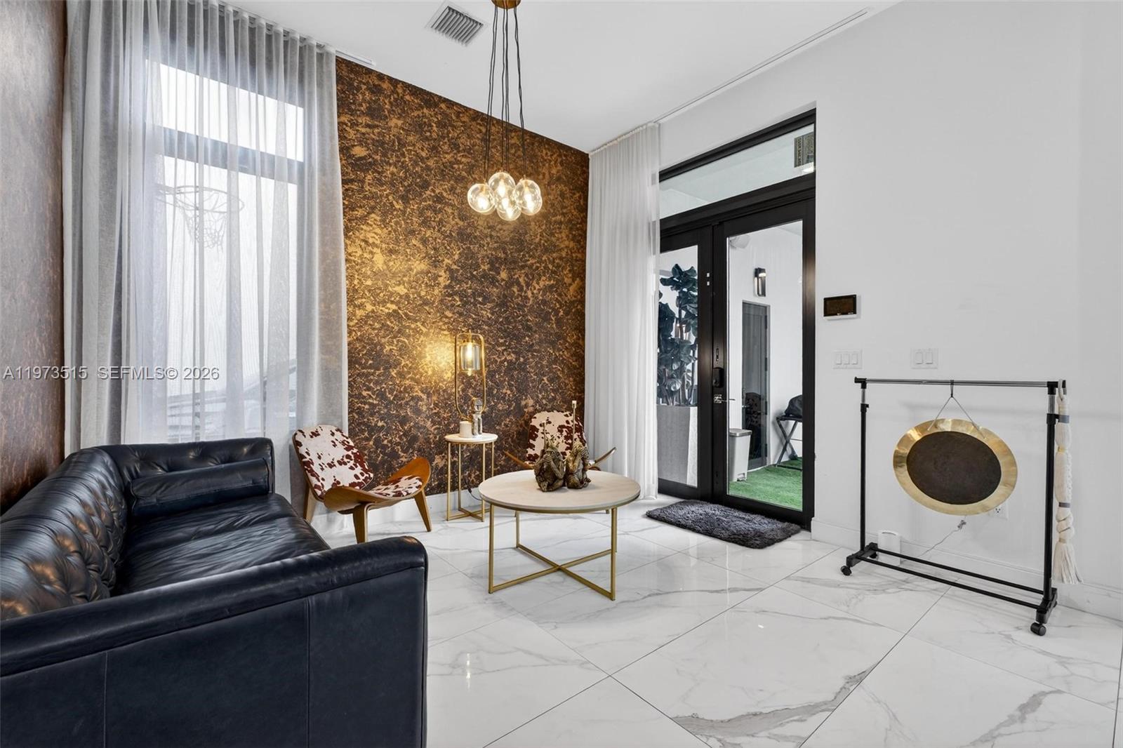 8126 NW 48th Ter Doral, FL 33166