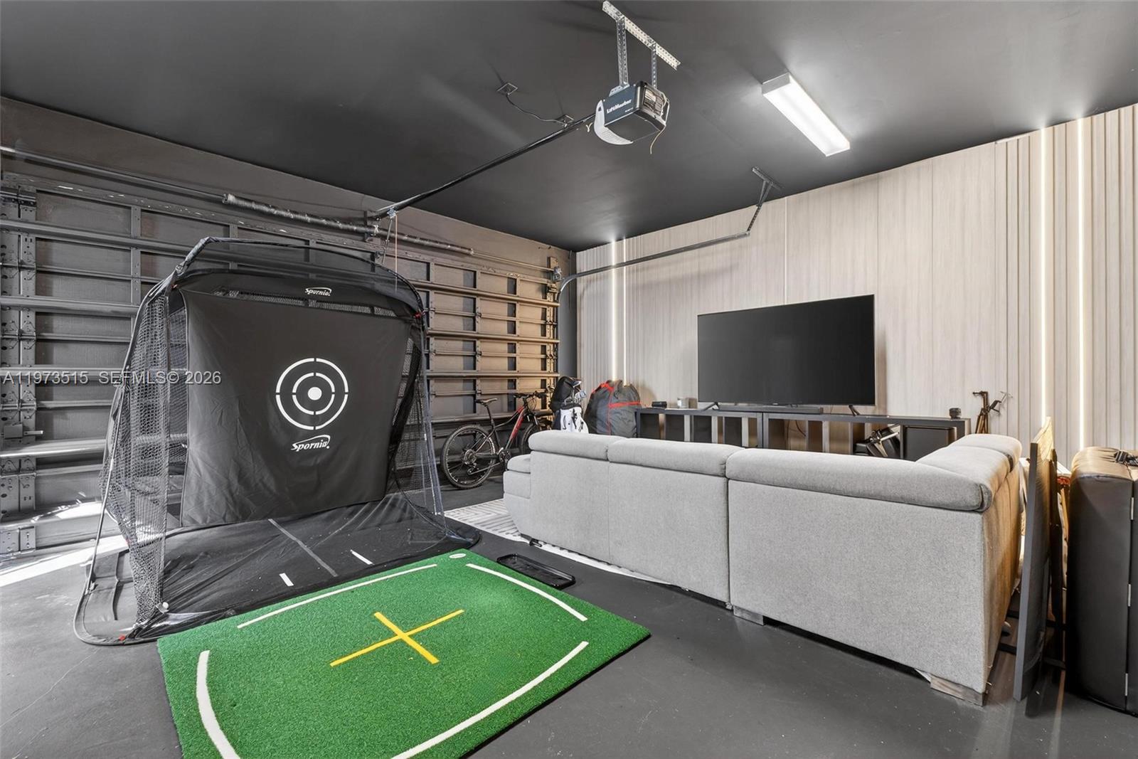 8126 NW 48th Ter Doral, FL 33166