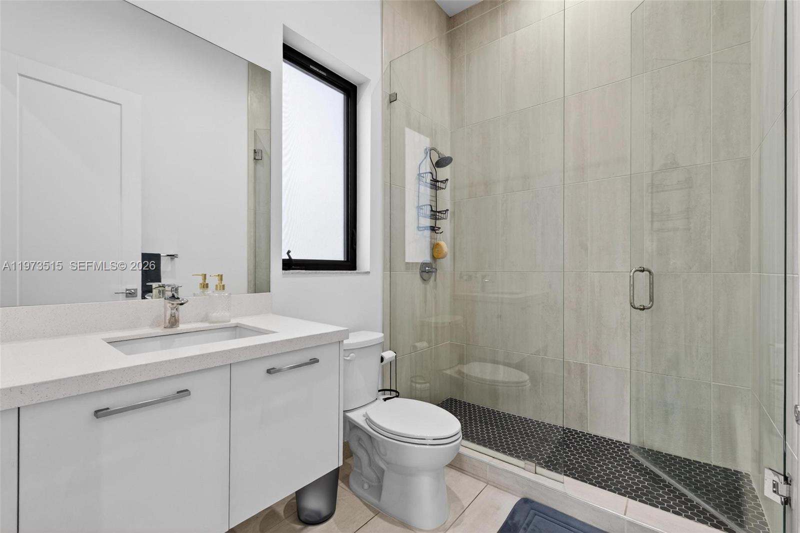 8126 NW 48th Ter Doral, FL 33166