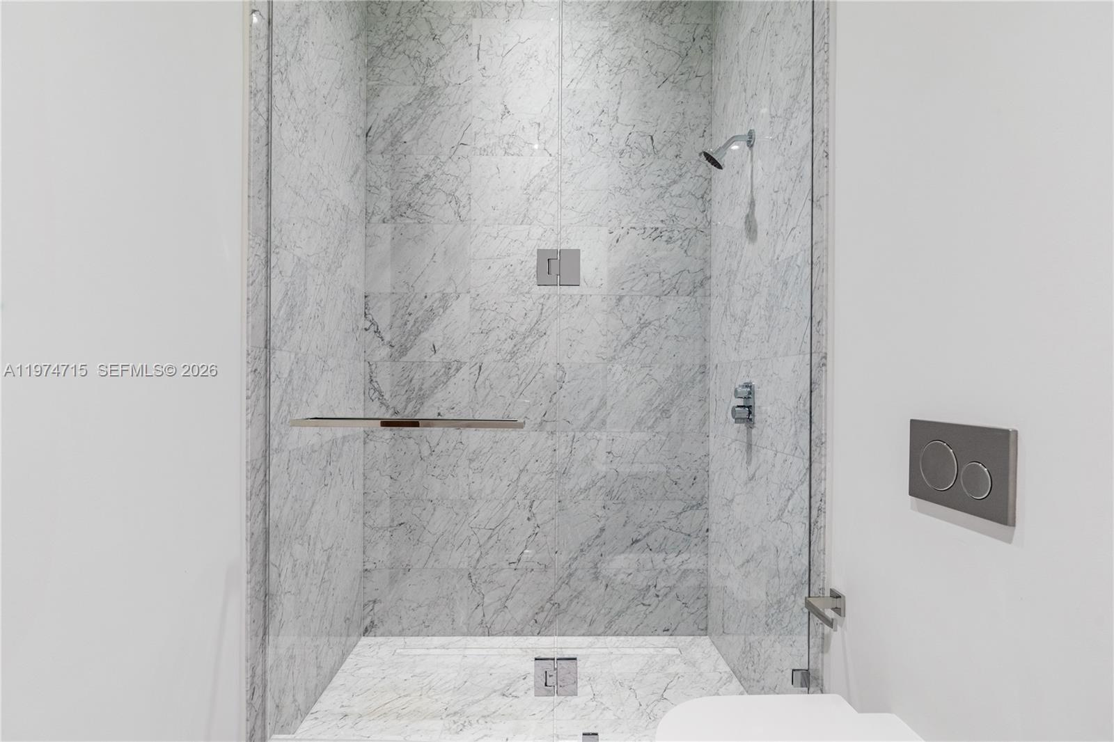 5 Grove Isle Dr #PHL1 Miami, FL 33133