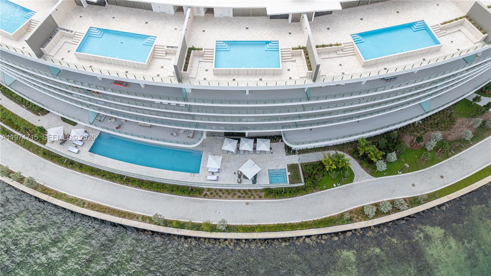 5 Grove Isle Dr #PHL1 Miami, FL 33133