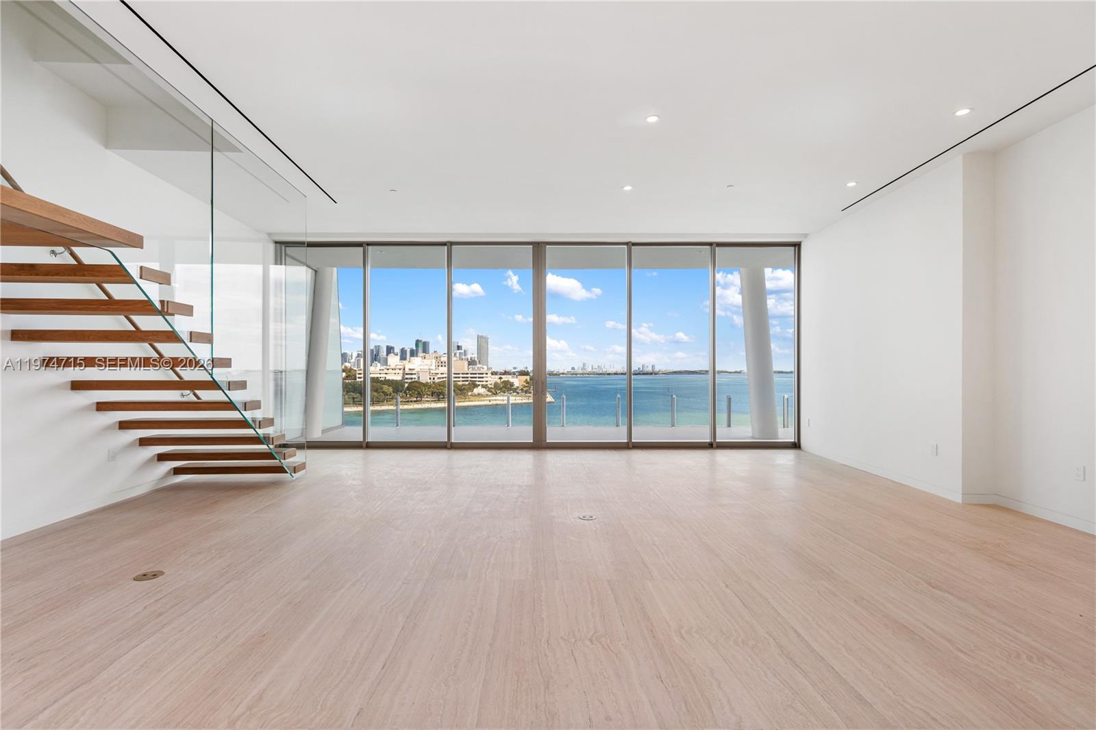 5 Grove Isle Dr #PHL1 Miami, FL 33133