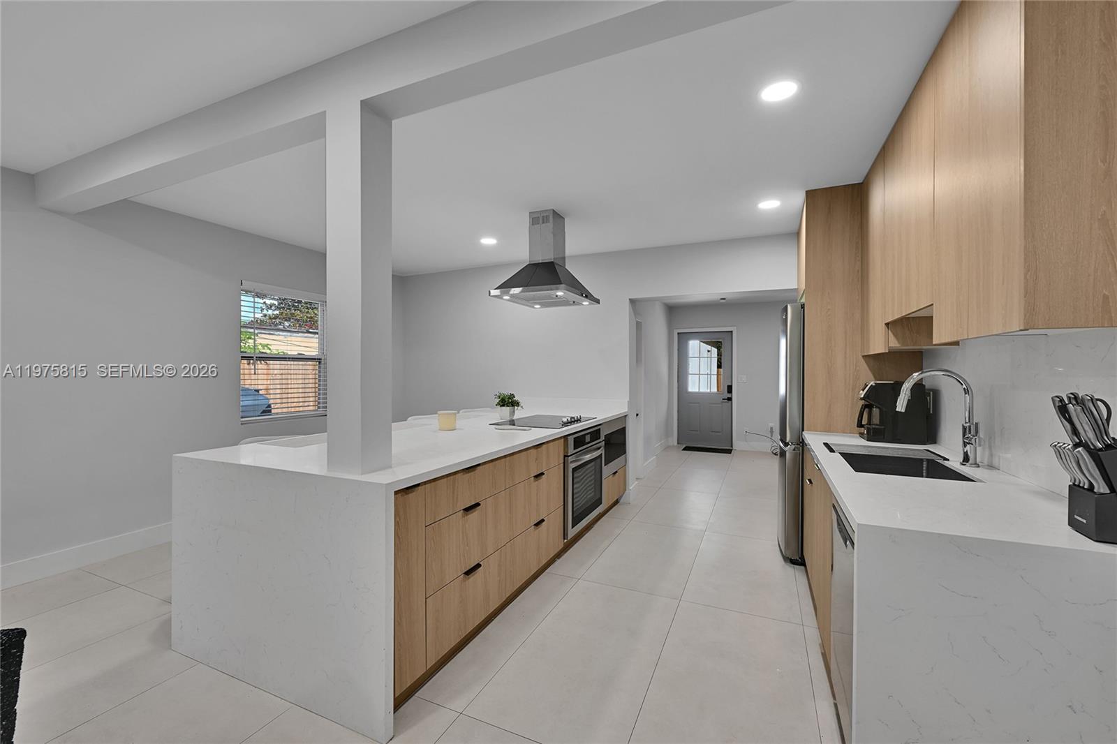 1628 NW 5th Ave Fort Lauderdale, FL 33311