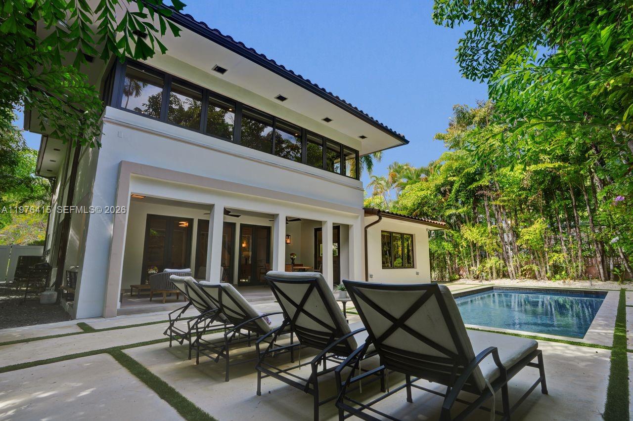 5735 N Bay Rd Miami Beach, FL 33140