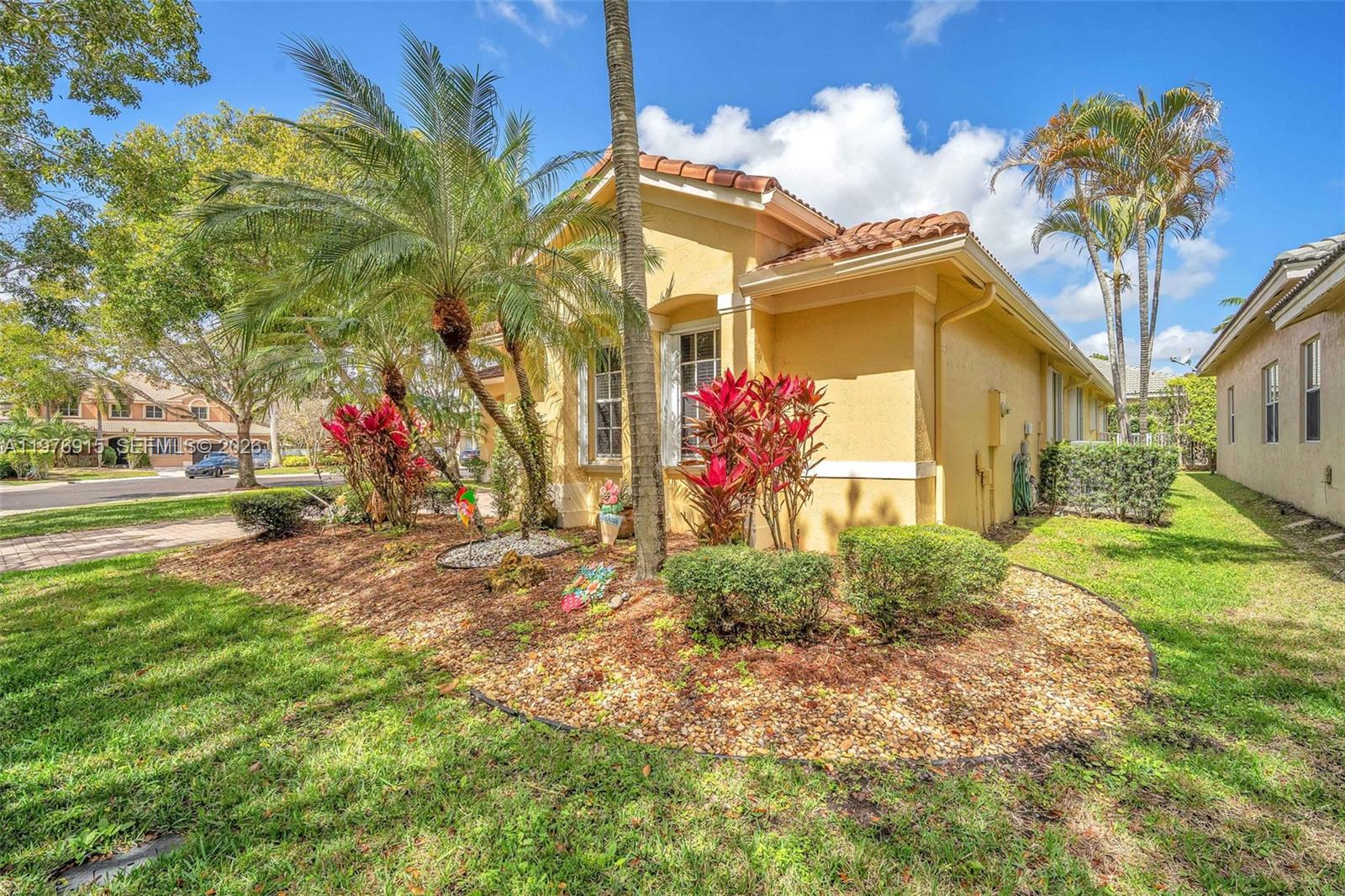 1435 Cardinal Way Weston, FL 33327