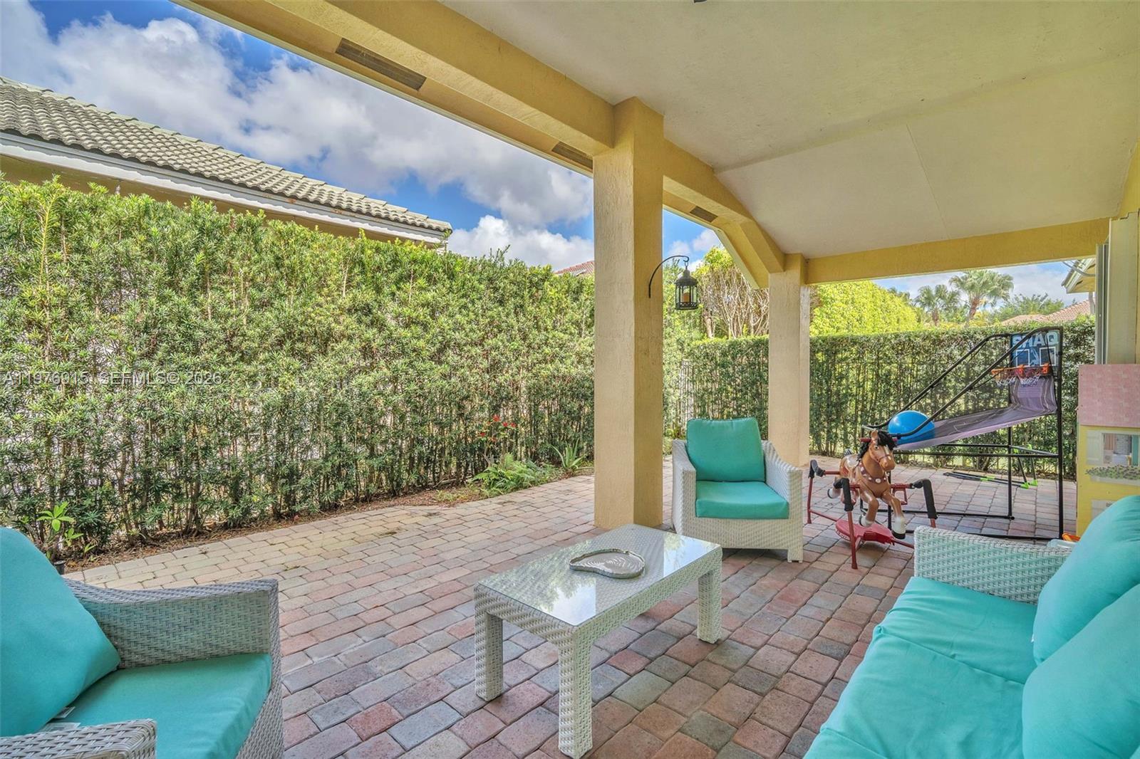 1435 Cardinal Way Weston, FL 33327