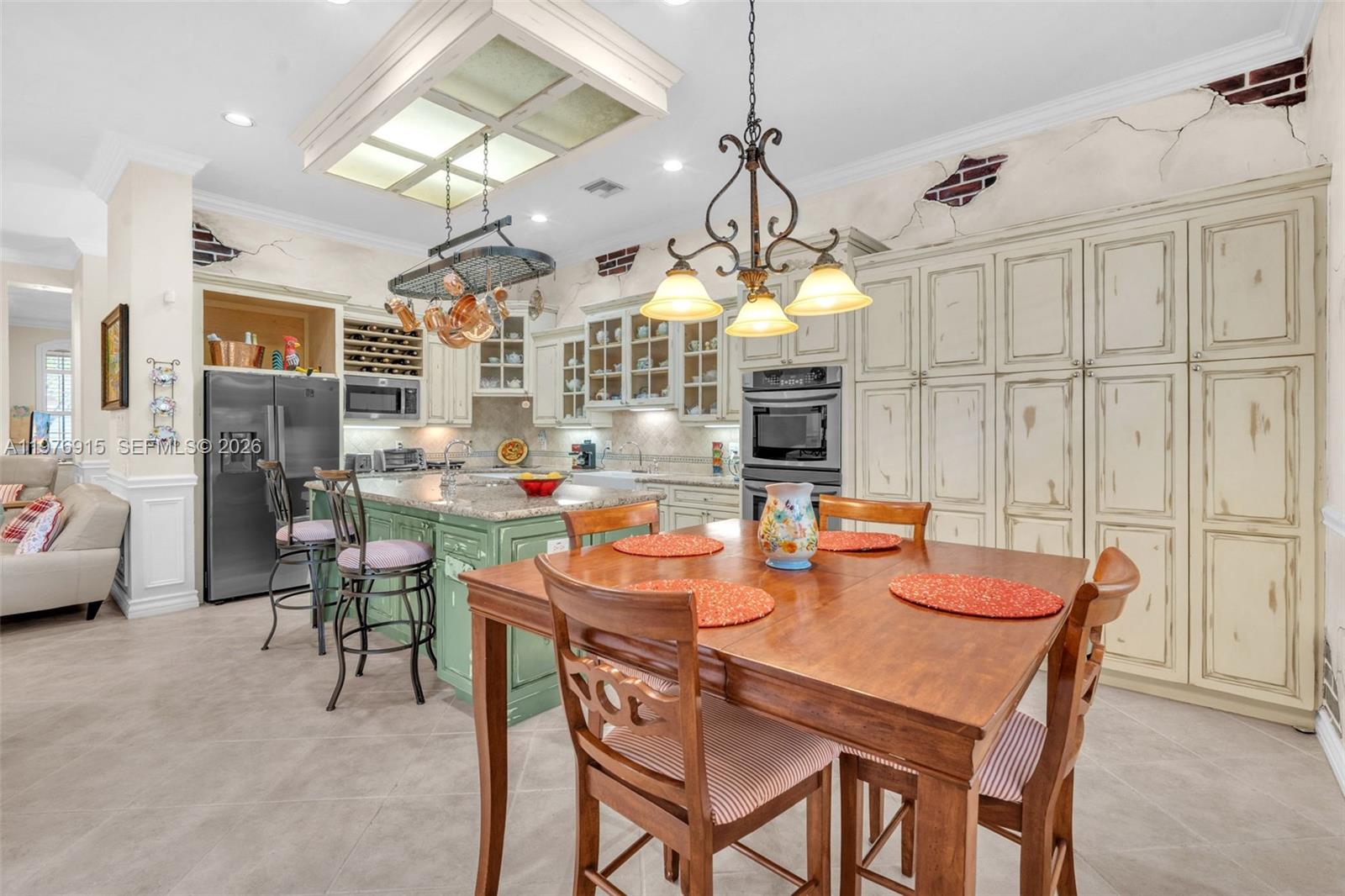 1435 Cardinal Way Weston, FL 33327