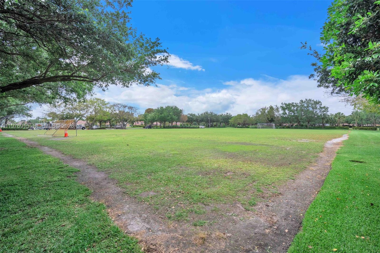 1435 Cardinal Way Weston, FL 33327