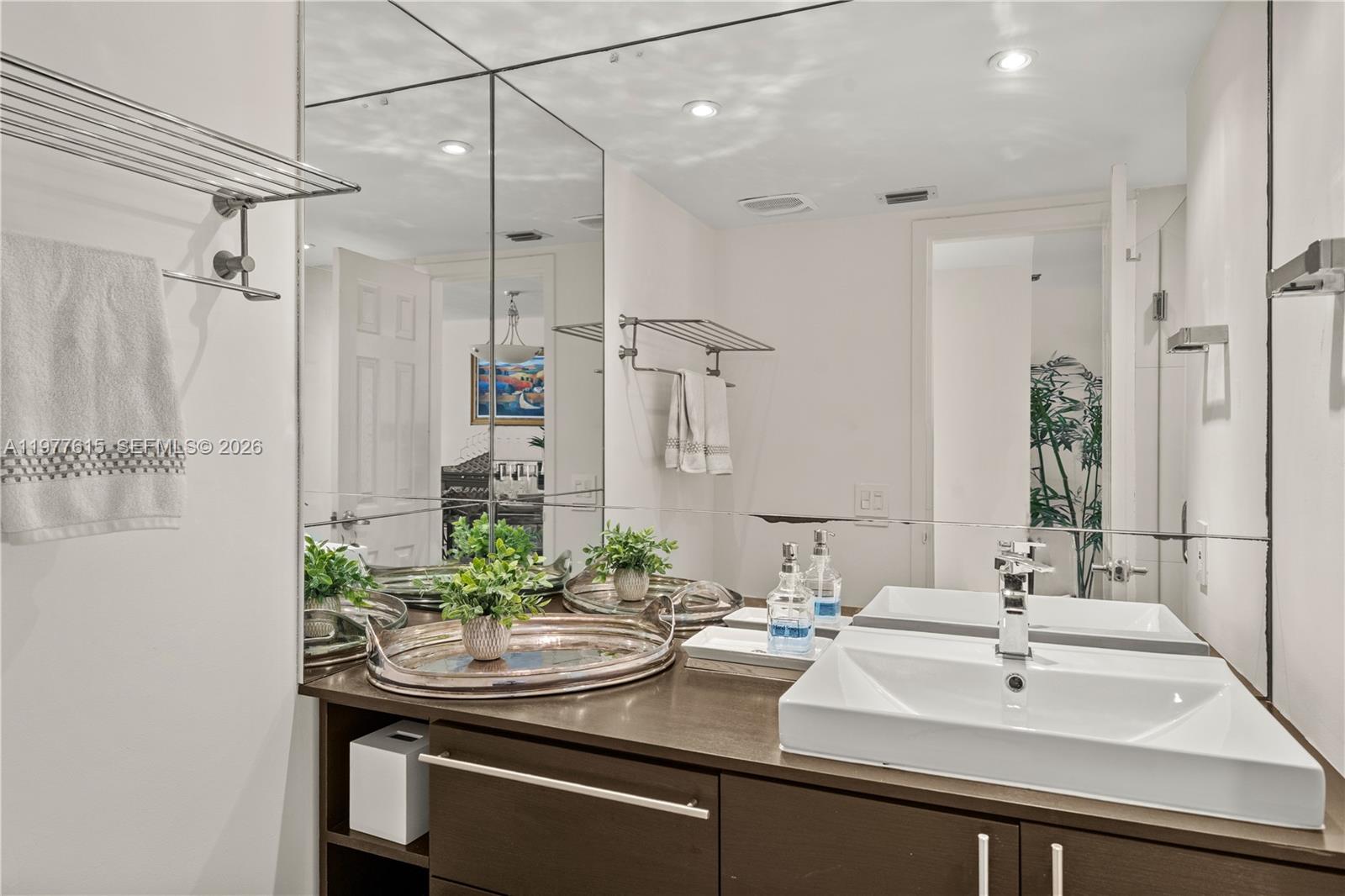 2501 Brickell Ave #309 Miami, FL 33129