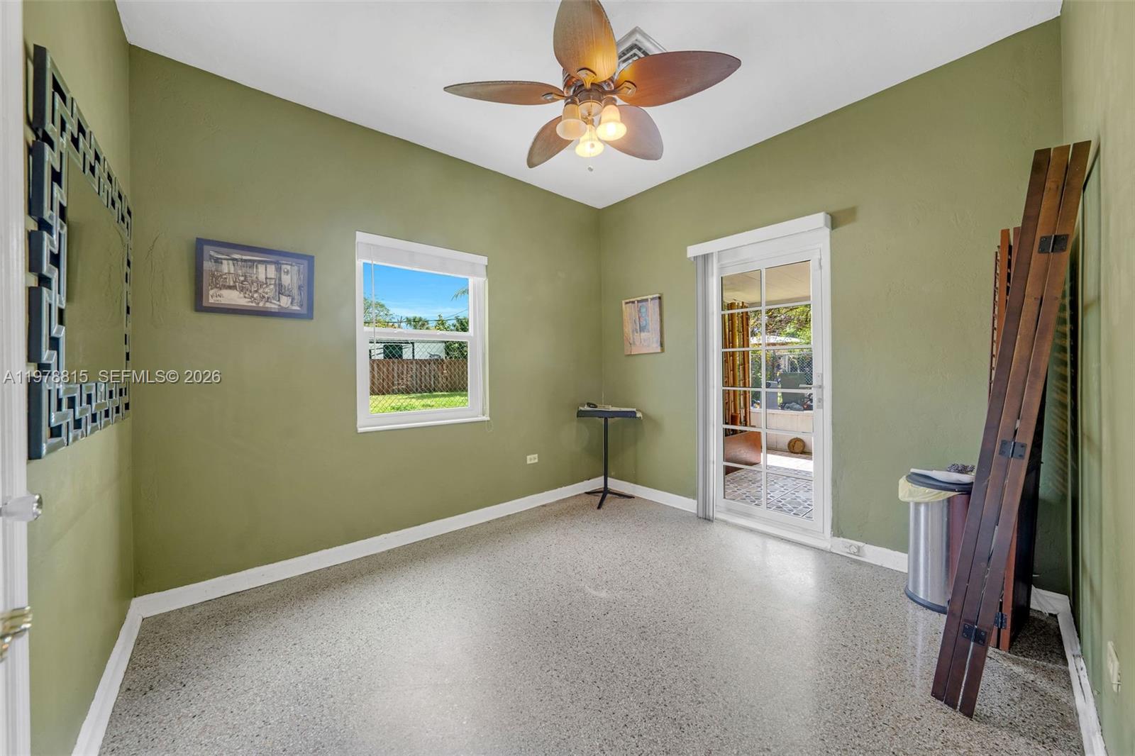 2048 NE 180th St North Miami Beach, FL 33162