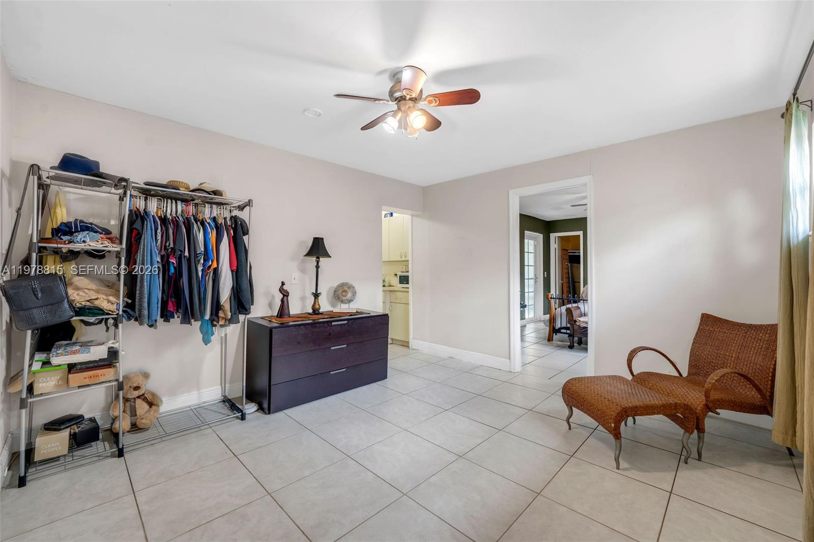 2048 NE 180th St North Miami Beach, FL 33162