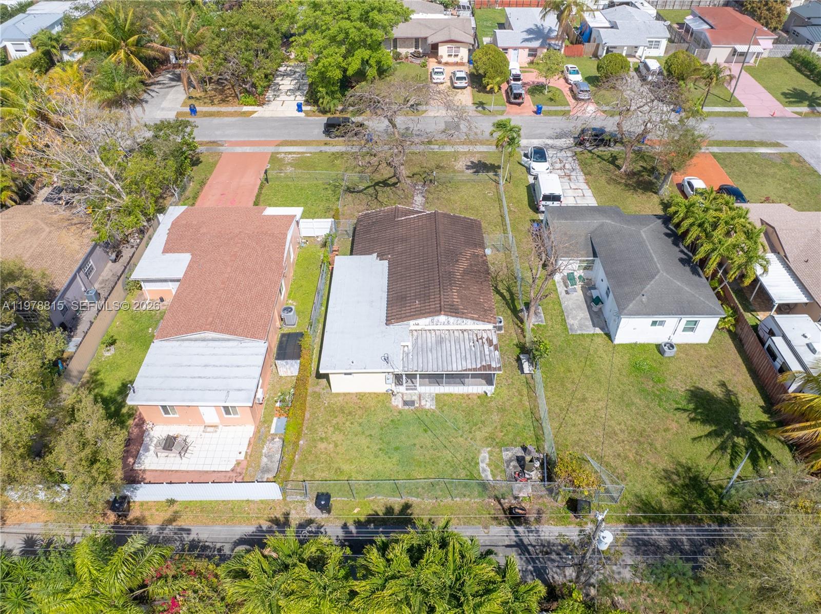 2048 NE 180th St North Miami Beach, FL 33162