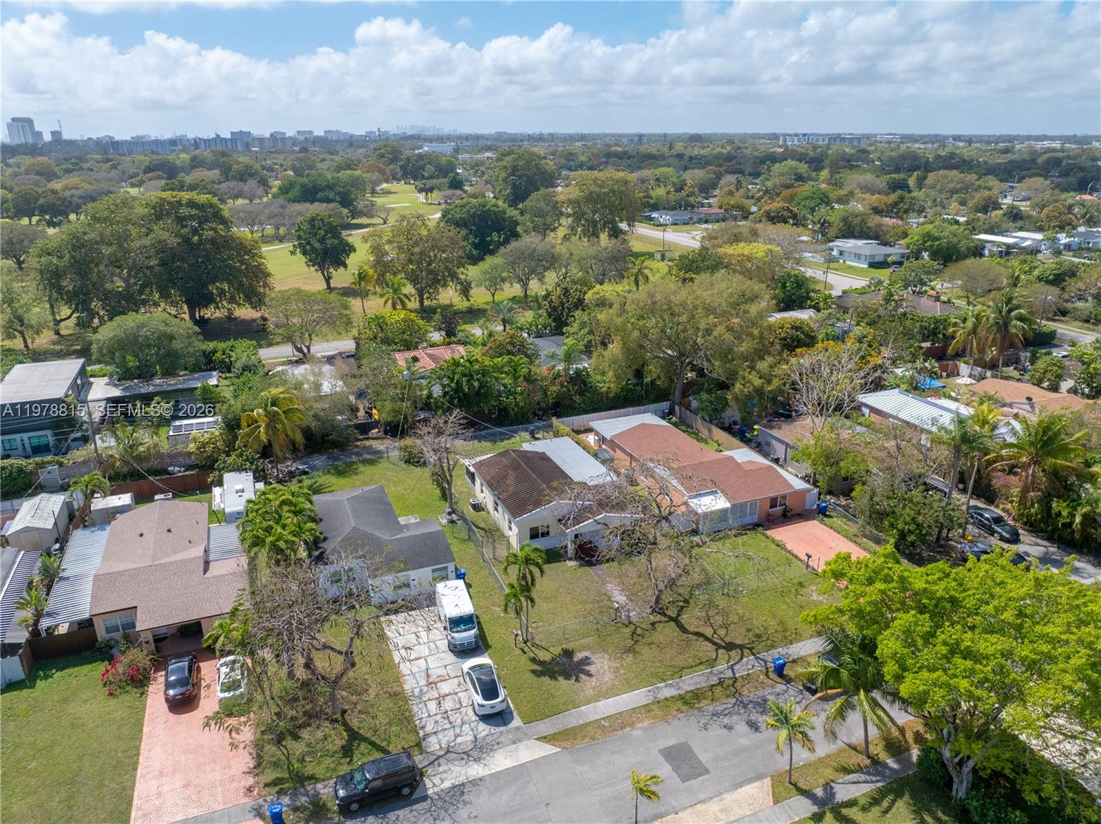 2048 NE 180th St North Miami Beach, FL 33162