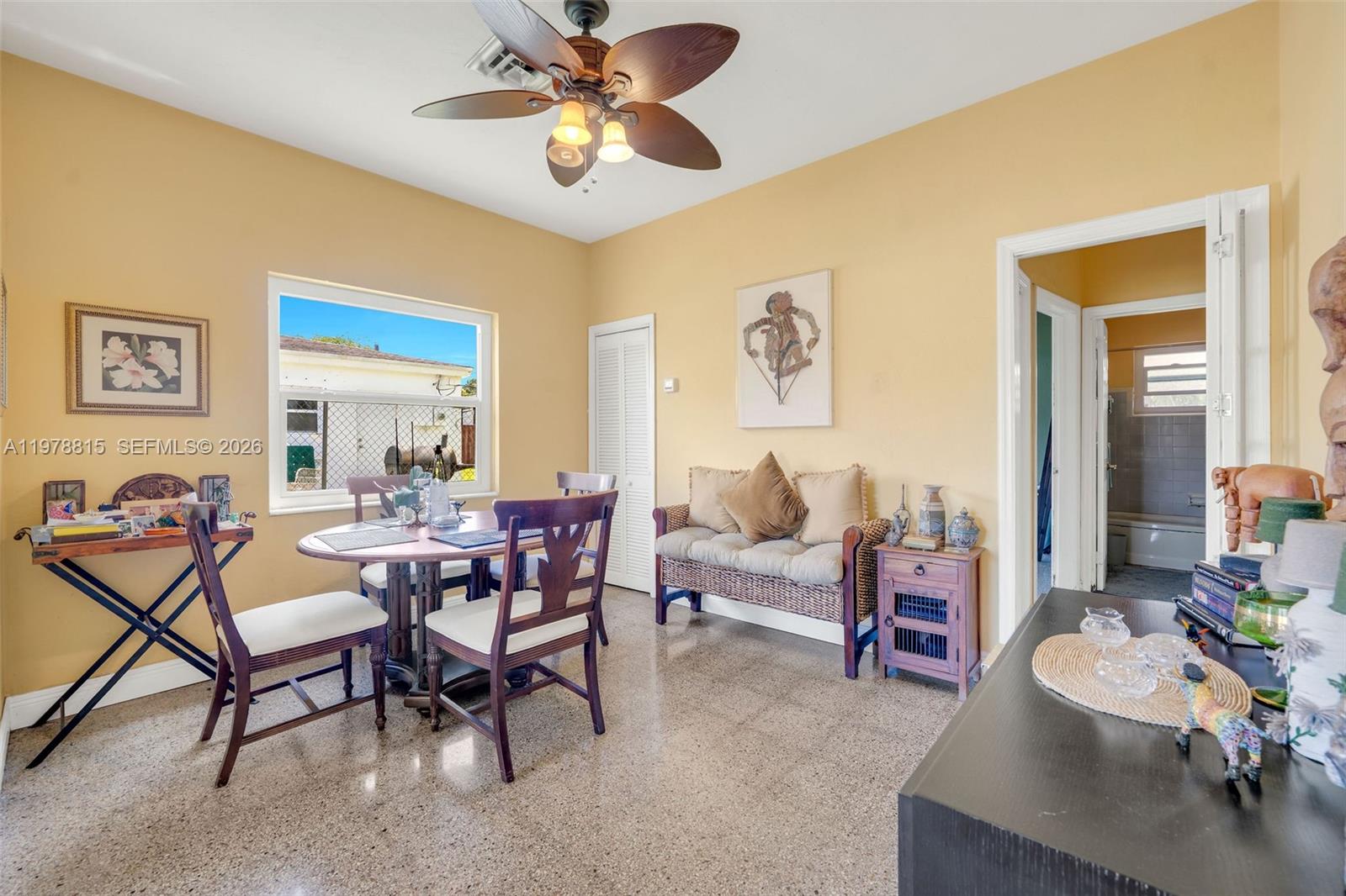 2048 NE 180th St North Miami Beach, FL 33162