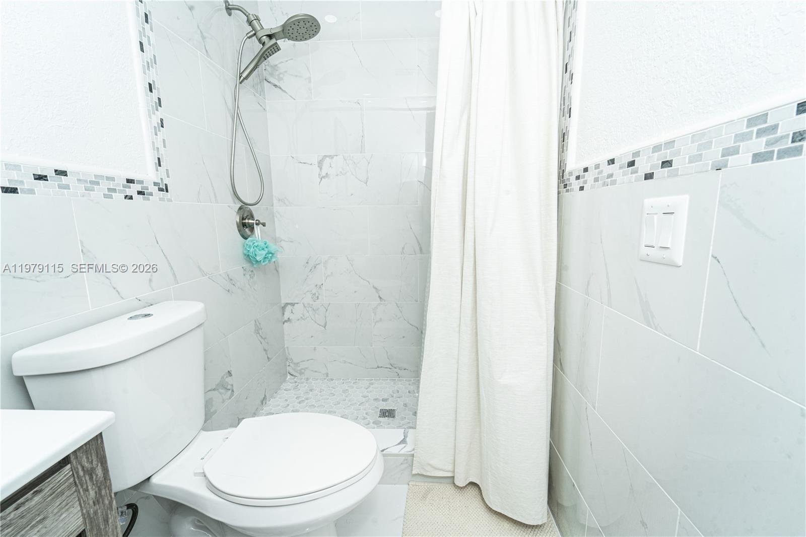 14172 NW 87th Ct Miami Lakes, FL 33018