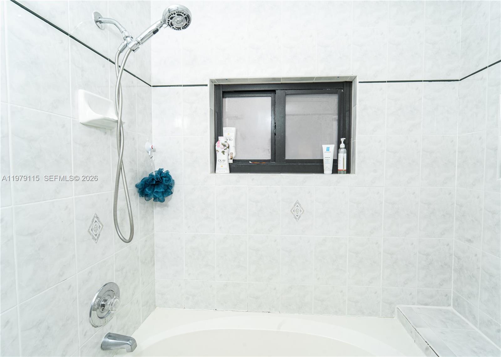 14172 NW 87th Ct Miami Lakes, FL 33018