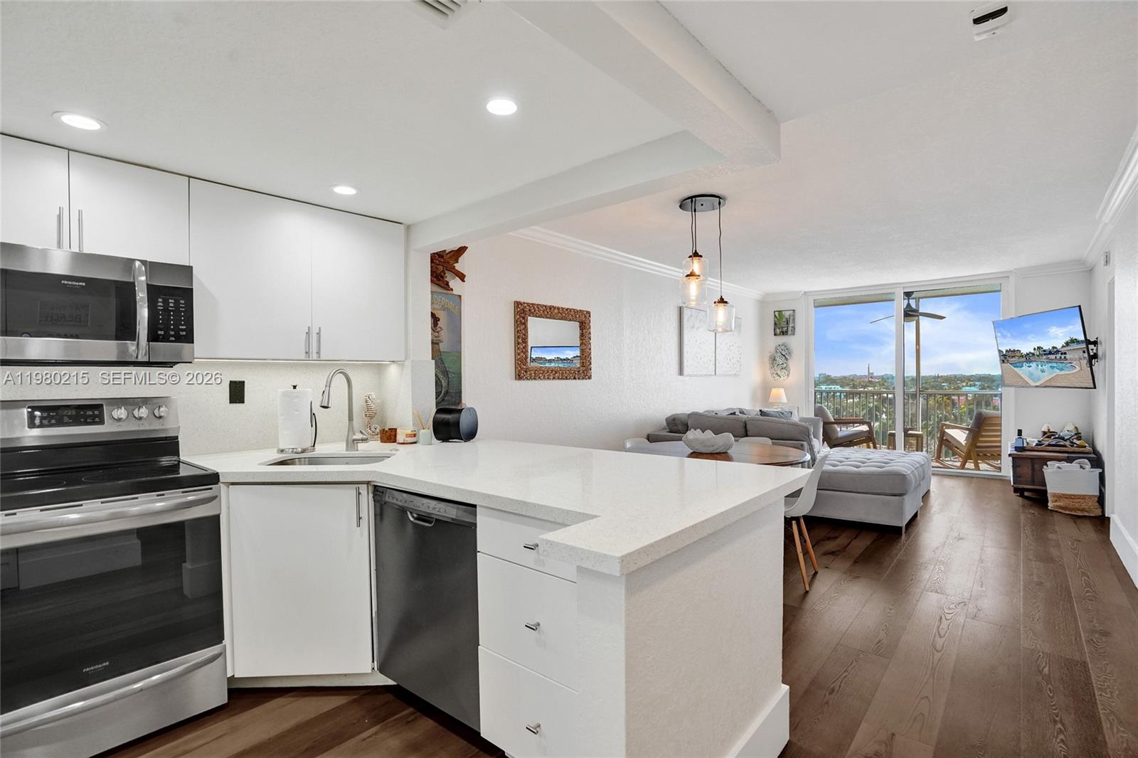 1391 S Ocean Blvd #809 Pompano Beach, FL 33062