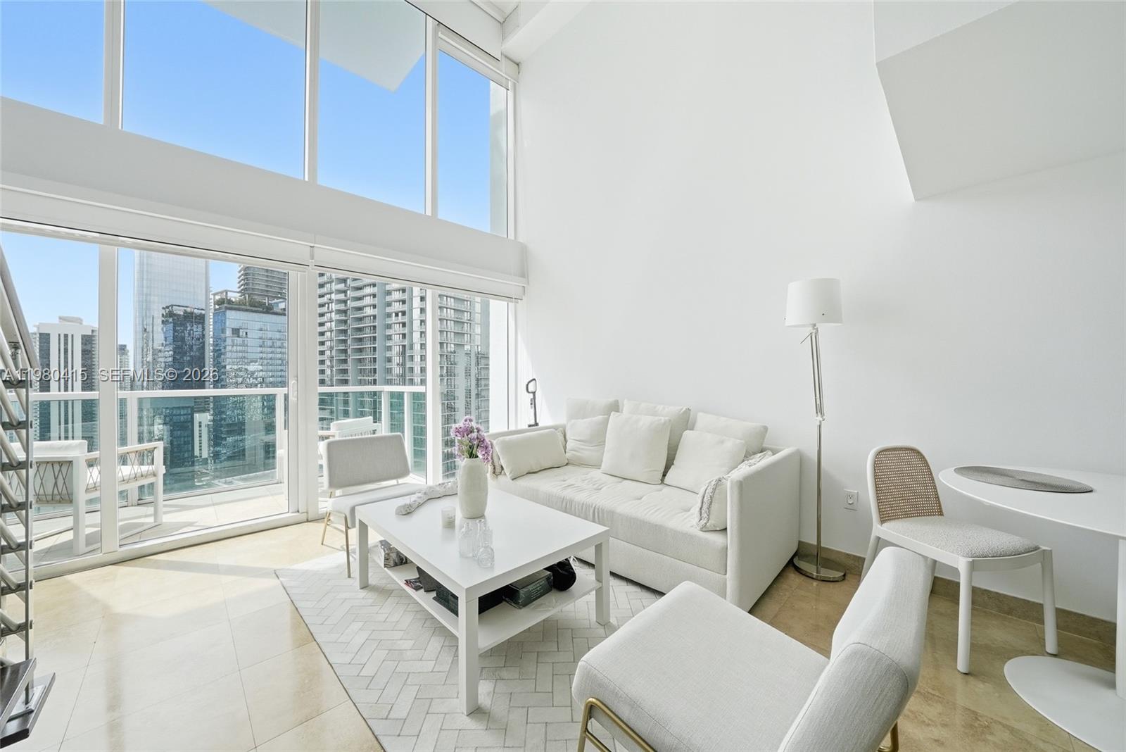 41 SE 5th St #2104 Miami, FL 33131