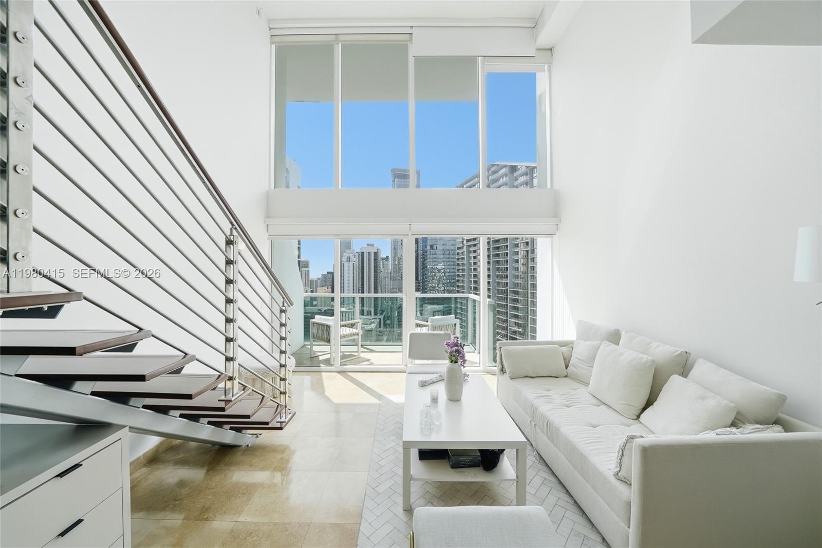 41 SE 5th St #2104 Miami, FL 33131