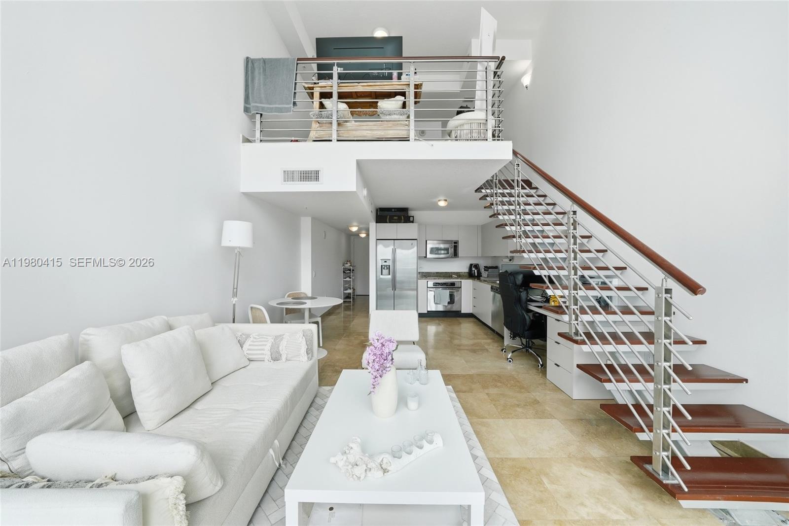 41 SE 5th St #2104 Miami, FL 33131