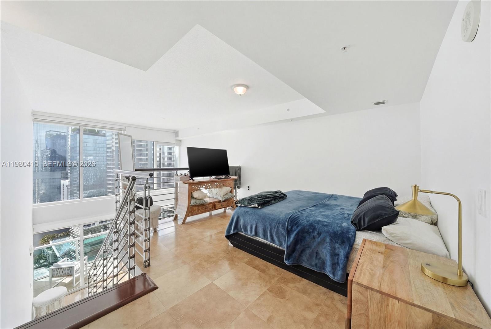 41 SE 5th St #2104 Miami, FL 33131