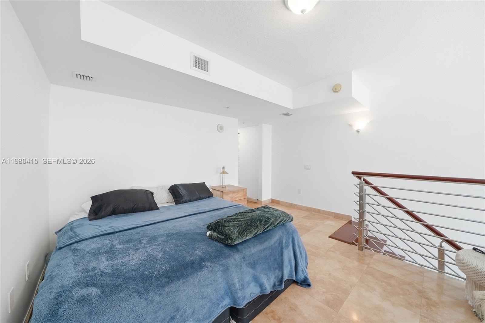 41 SE 5th St #2104 Miami, FL 33131