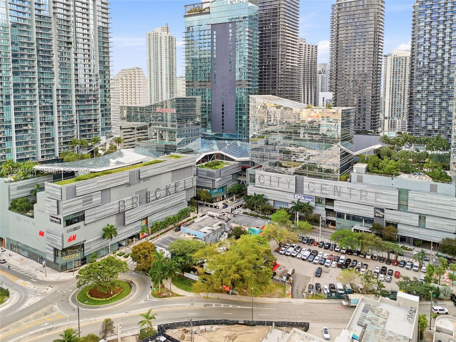 41 SE 5th St #2104 Miami, FL 33131