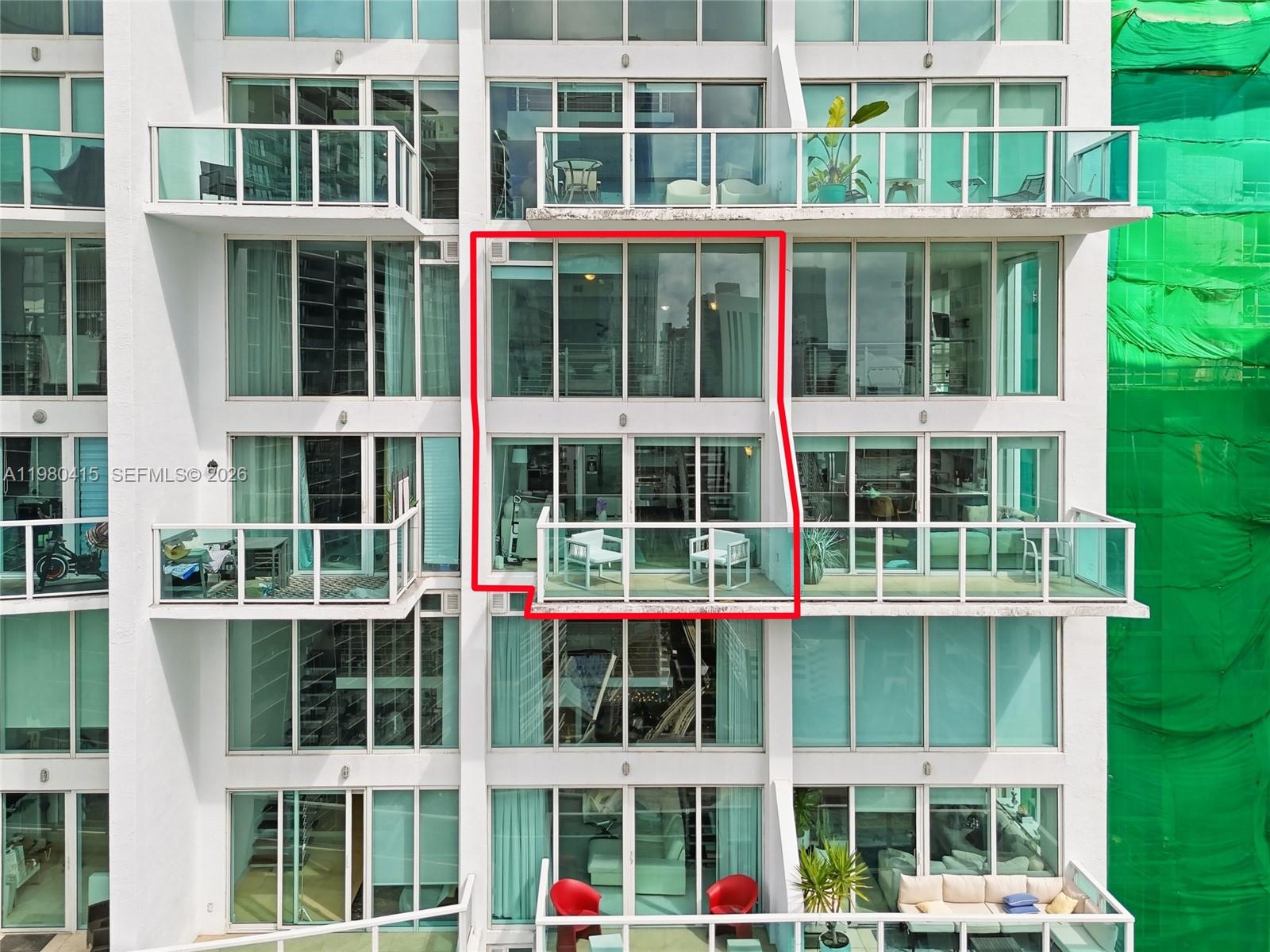 41 SE 5th St #2104 Miami, FL 33131