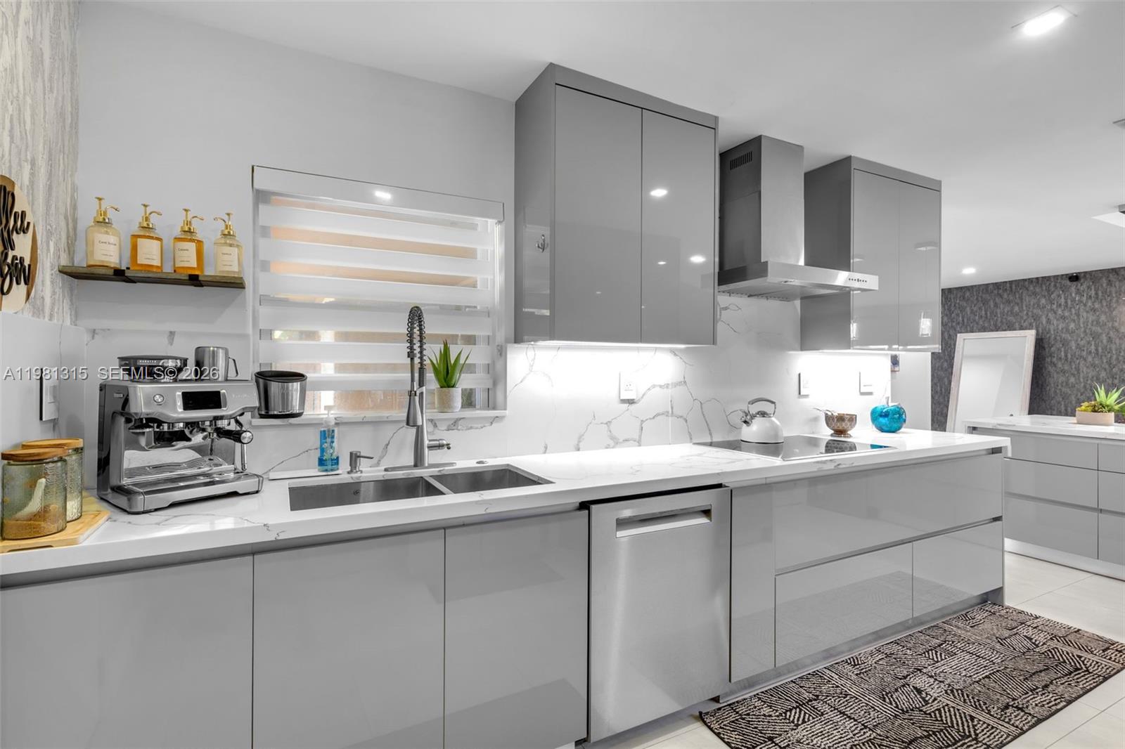 19951 NE 10th Pl Way Miami, FL 33179