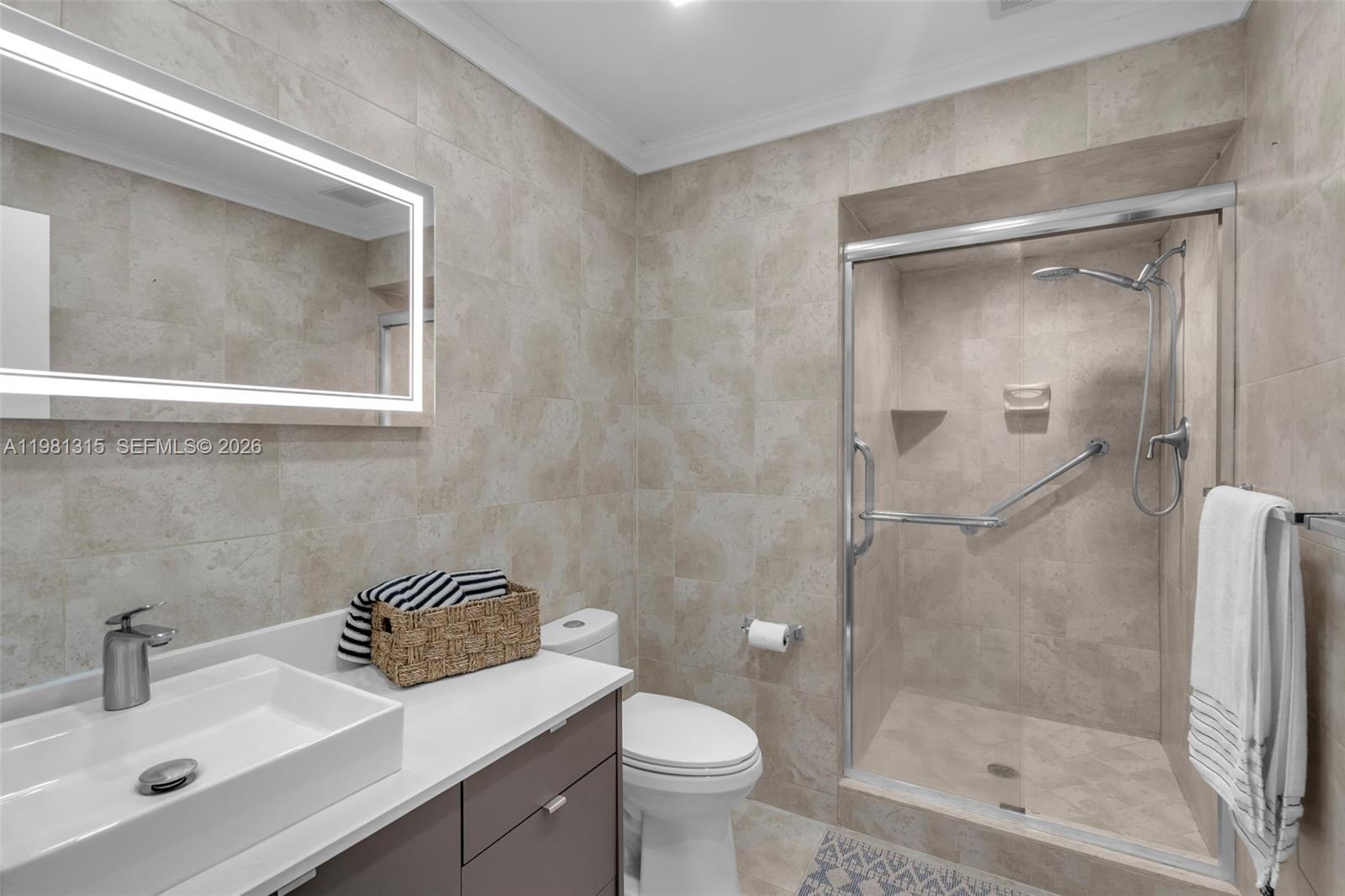 19951 NE 10th Pl Way Miami, FL 33179