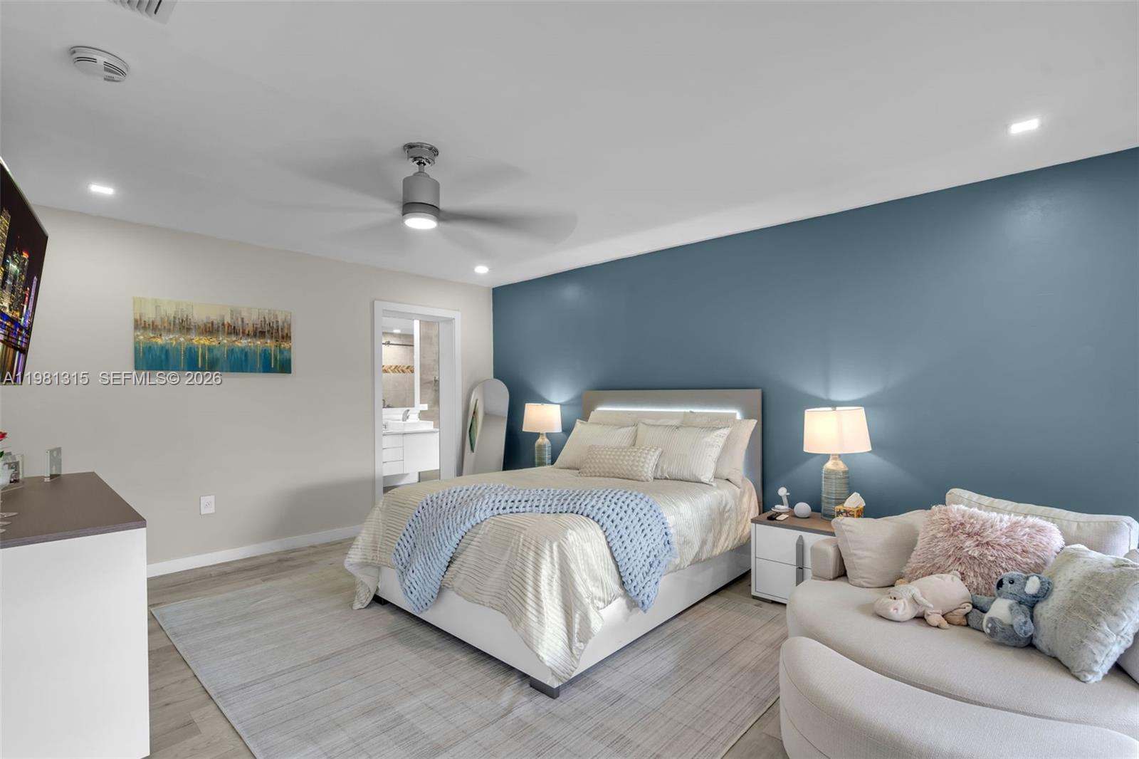 19951 NE 10th Pl Way Miami, FL 33179