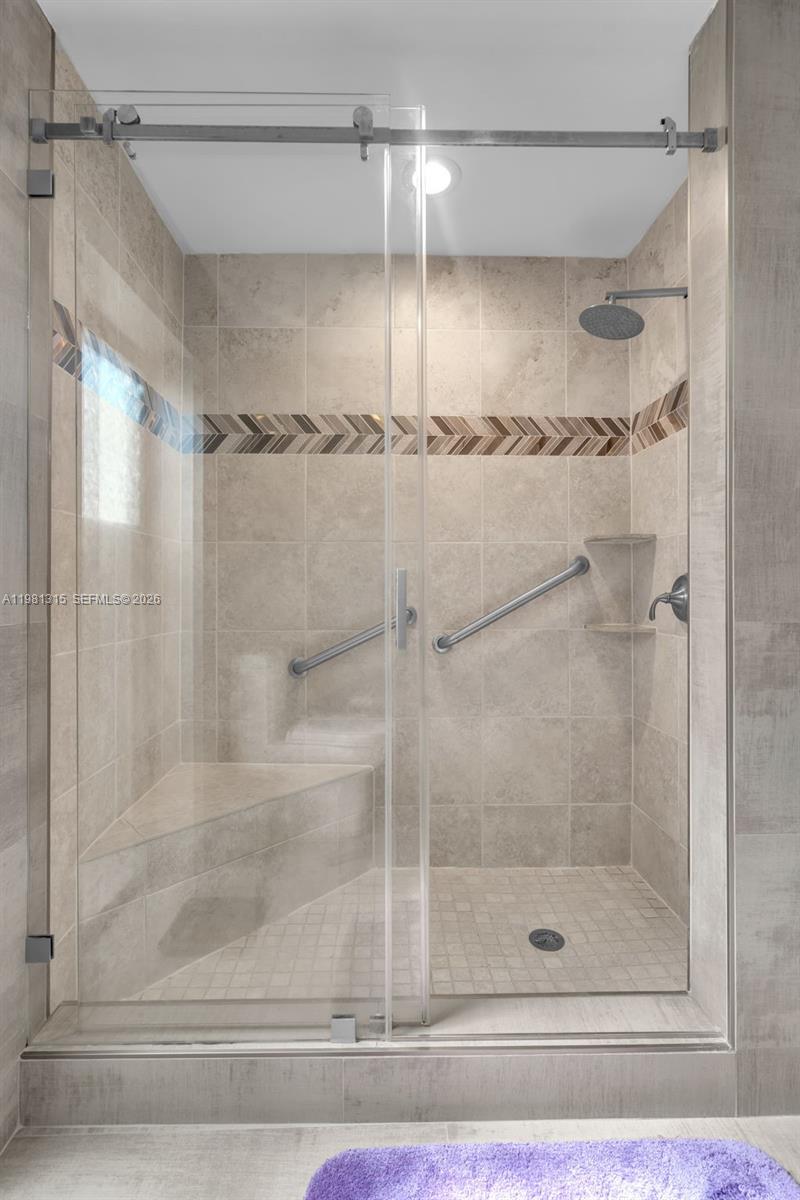 19951 NE 10th Pl Way Miami, FL 33179