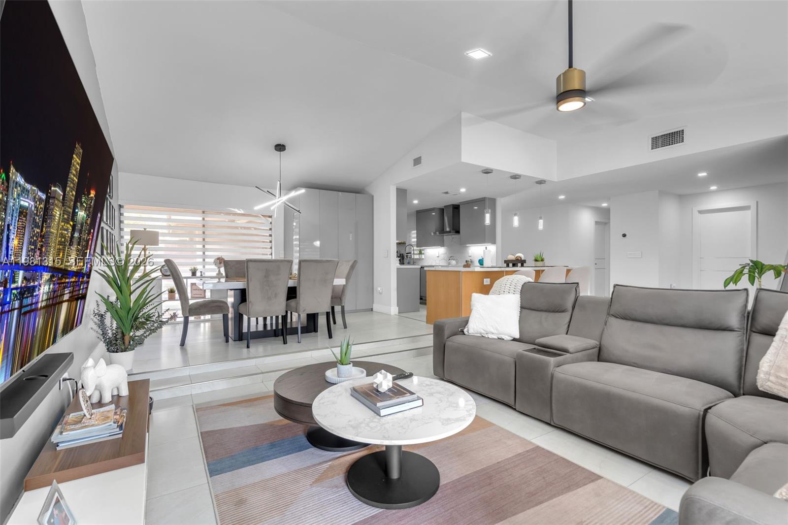 19951 NE 10th Pl Way Miami, FL 33179