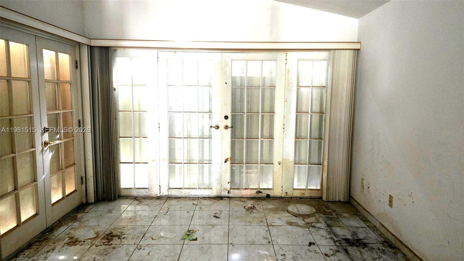 15153 NW 89th Pl Miami Lakes, FL 33018