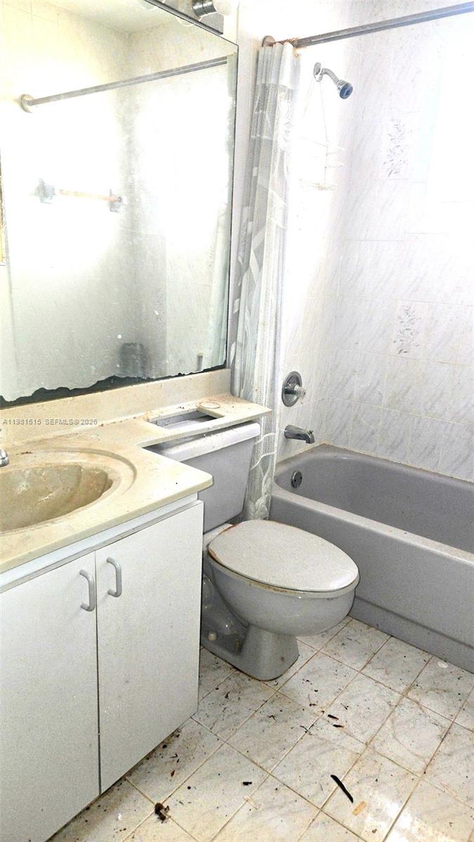 15153 NW 89th Pl Miami Lakes, FL 33018