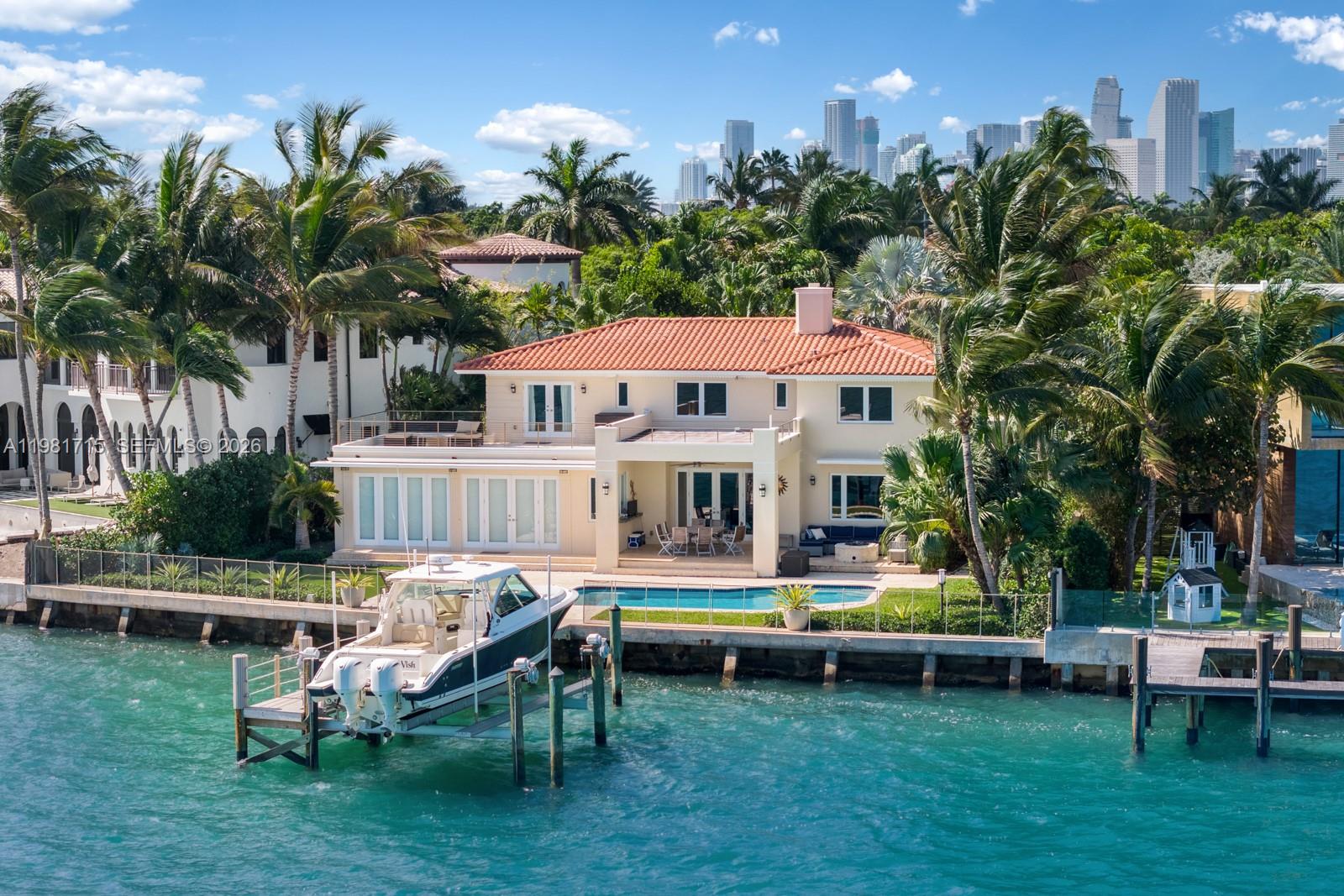 821 E Dilido Dr Miami Beach, FL 33139