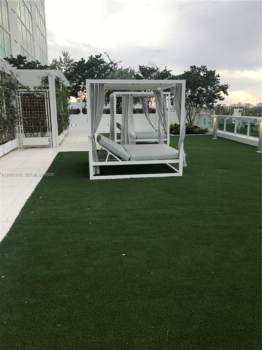 400 Sunny Isles Blvd #1701 Sunny Isles Beach, FL 33160