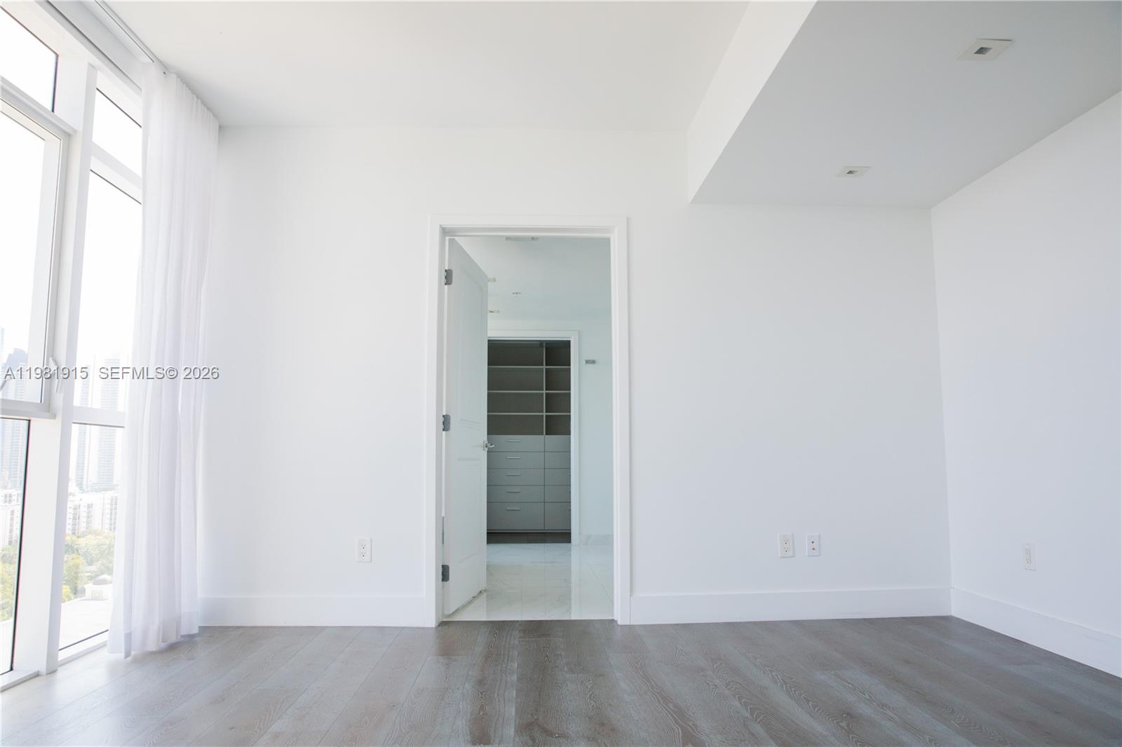 image 400 Sunny Isles25