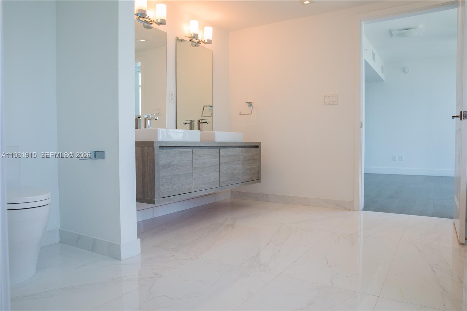 image 400 Sunny Isles26