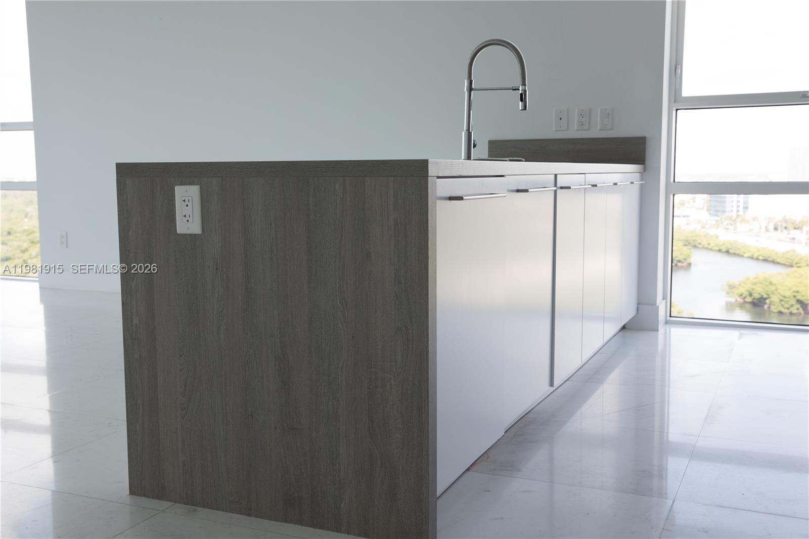 image 400 Sunny Isles30