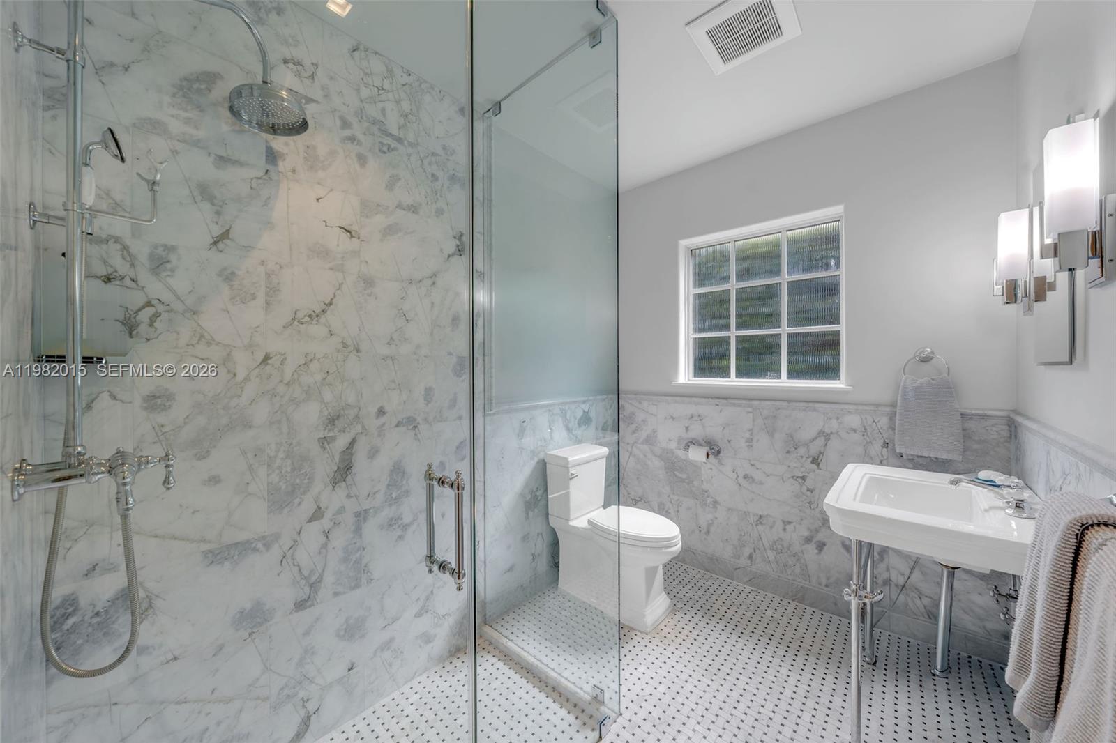 1729 Lenox Ave Miami Beach, FL 33139