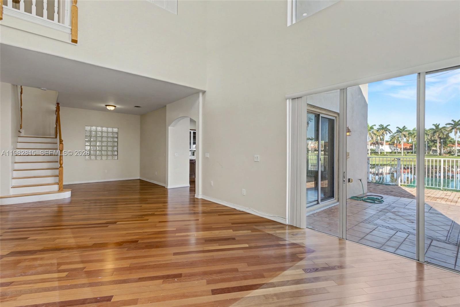 1560 Seagrape Way Hollywood, FL 33019