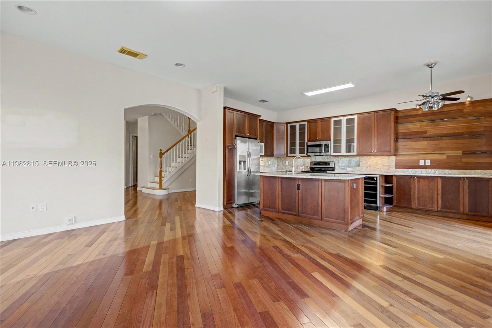 1560 Seagrape Way Hollywood, FL 33019