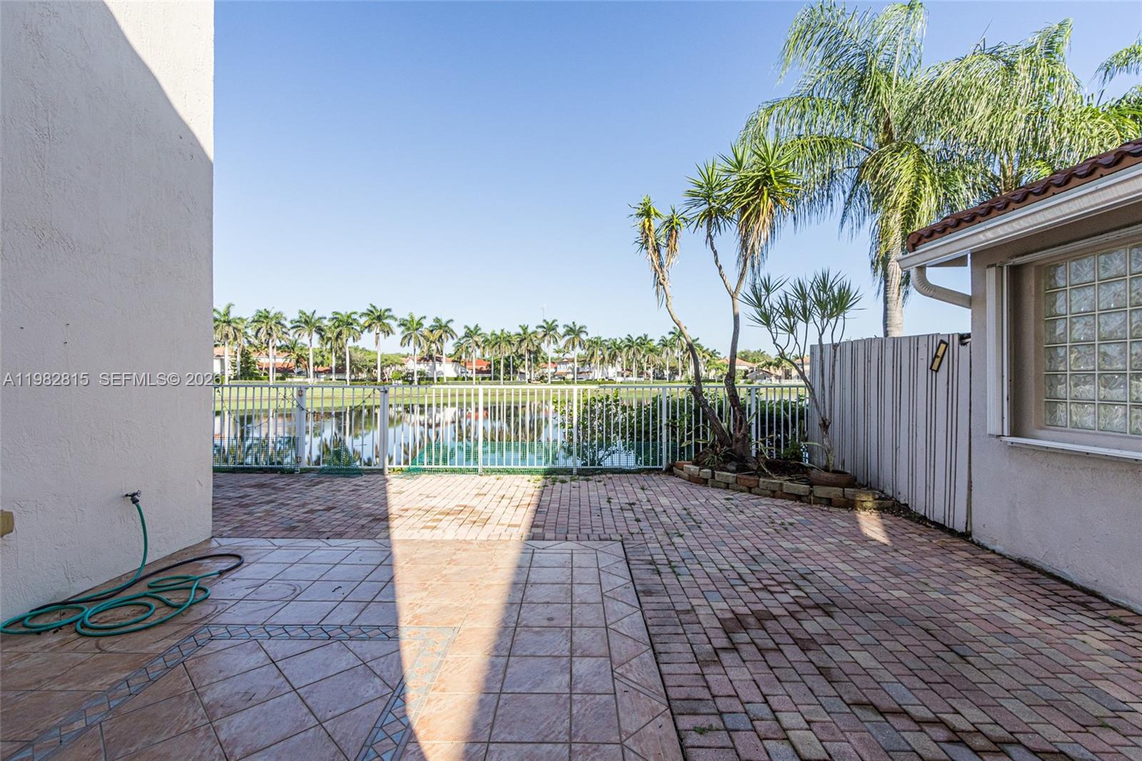 1560 Seagrape Way Hollywood, FL 33019